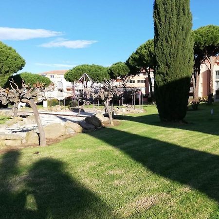 Very Cosy Apartment At 200 M From The Beaches La Londe-les-Maures Exterior foto