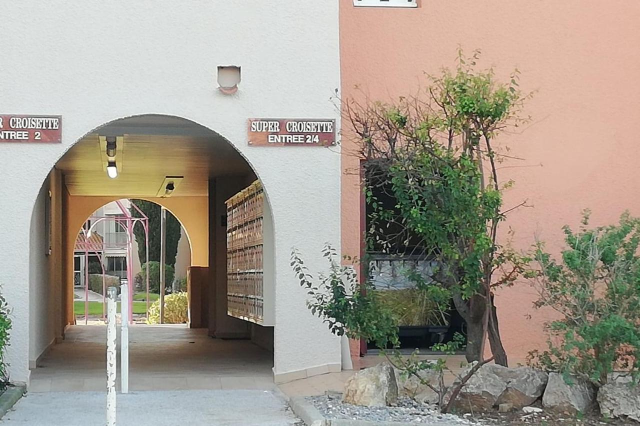 Very Cosy Apartment At 200 M From The Beaches La Londe-les-Maures Exterior foto